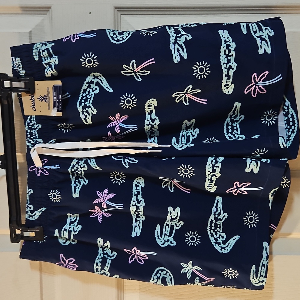 Chubbies Men's Classic 7" Swim Trunks: THE NEON GLADES: NEW WITH TAGS: SIZE M